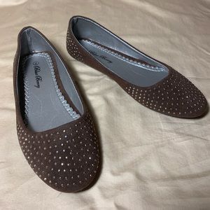 Blueberry  and Chinese laundry flats both size 7